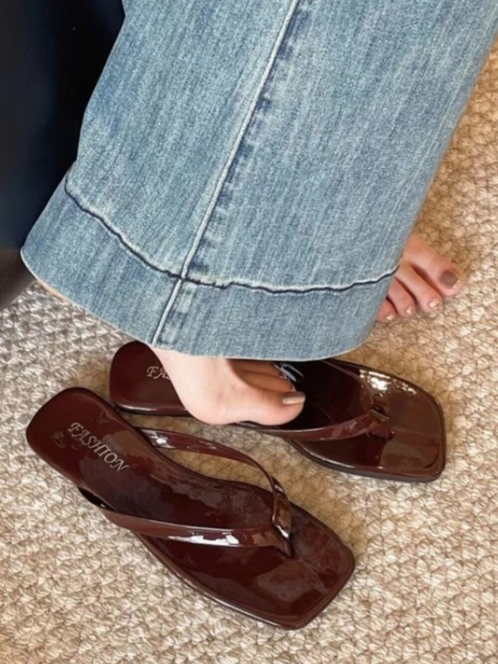 Women's Wear-resistant Beach Shoes, Stylish and Comfortable Flat-soled Sandals